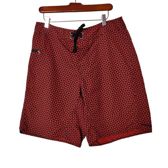 Patagonia Men's Sz 34 Wavefarer Board Shorts Red Black Geometric Swim Surf Beach - Picture 1 of 6